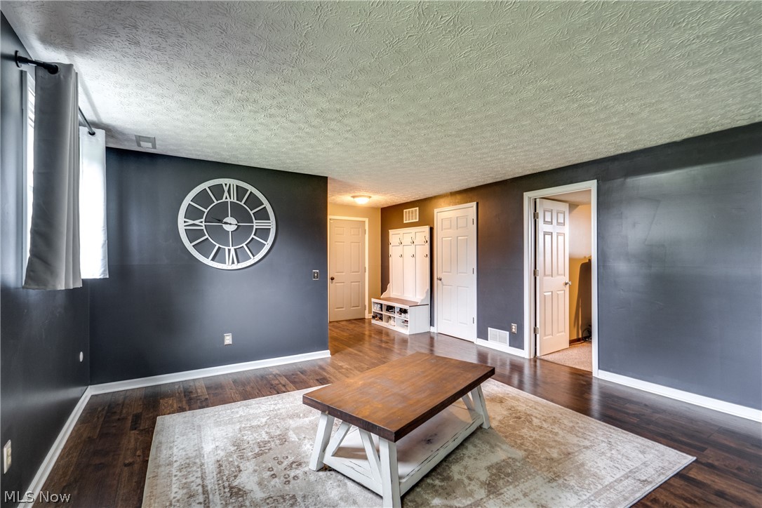 7363 Paxton Street NE Canton OH 44721