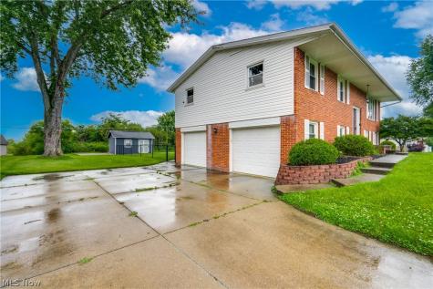 7363 Paxton Street NE Canton OH 44721