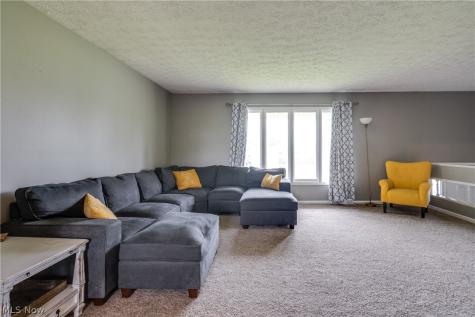 7363 Paxton Street NE Canton OH 44721