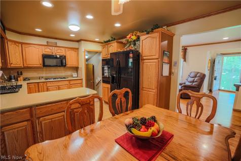 16011 Elbrook Street NE Alliance OH 44601