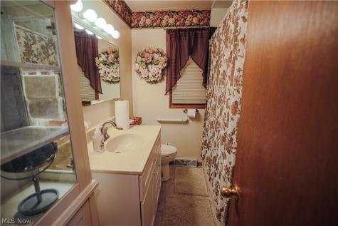16011 Elbrook Street NE Alliance OH 44601