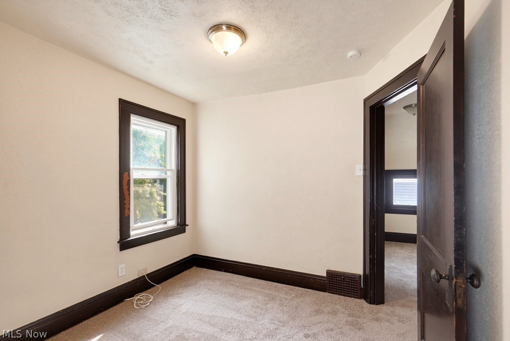 1178 Tampa Avenue Akron OH 44314