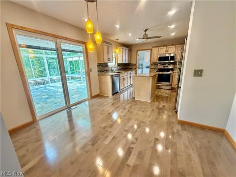 36255 Sandy Knoll Drive Eastlake OH 44095