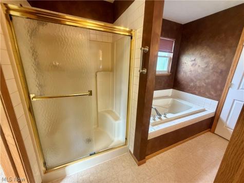 36255 Sandy Knoll Drive Eastlake OH 44095