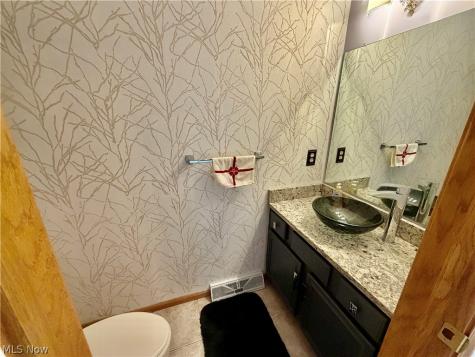 36255 Sandy Knoll Drive Eastlake OH 44095
