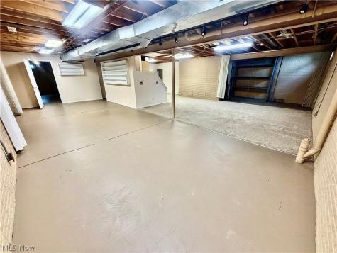 36255 Sandy Knoll Drive Eastlake OH 44095