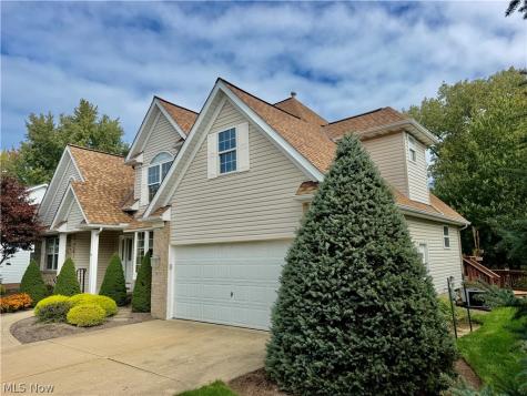 36255 Sandy Knoll Drive Eastlake OH 44095