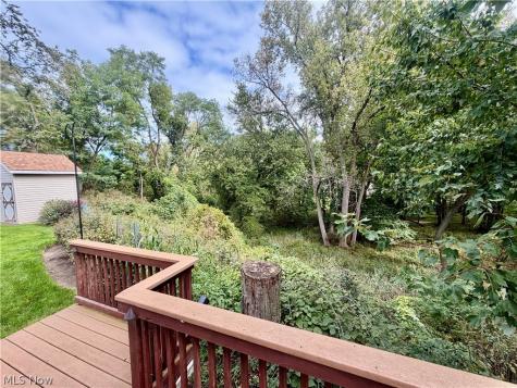 36255 Sandy Knoll Drive Eastlake OH 44095