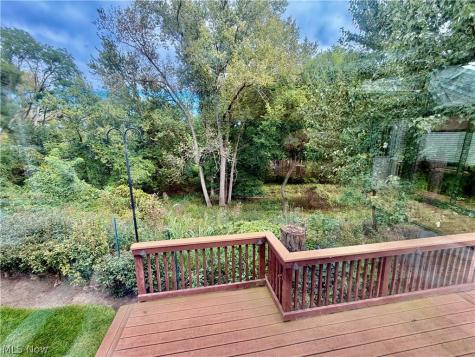 36255 Sandy Knoll Drive Eastlake OH 44095