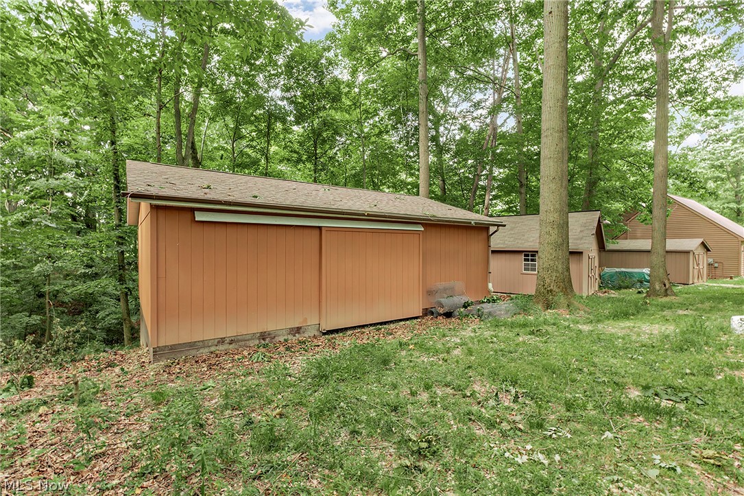 15490 Riddle Road Chagrin Falls OH 44022