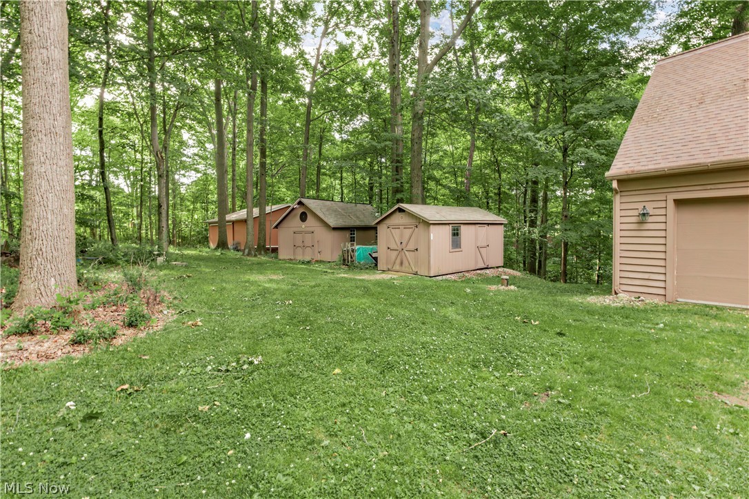 15490 Riddle Road Chagrin Falls OH 44022