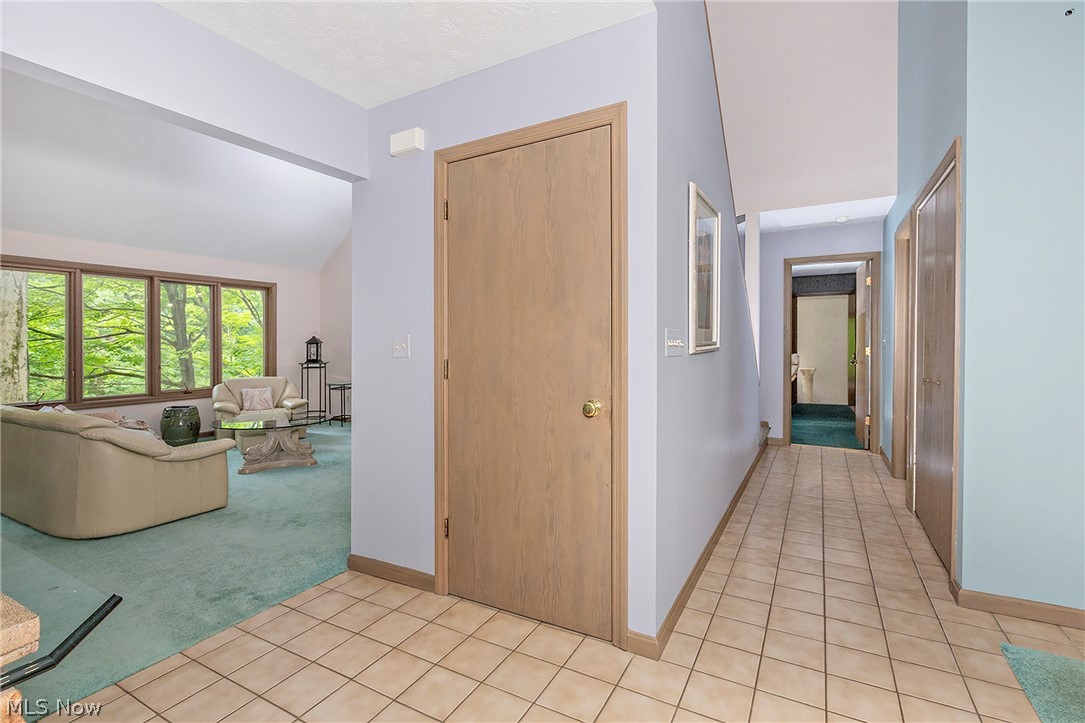 15490 Riddle Road Chagrin Falls OH 44022
