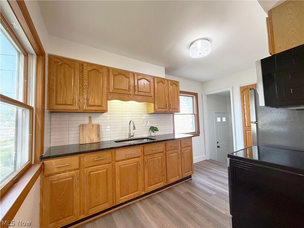 522 Eastern Heights Boulevard Elyria OH 44035