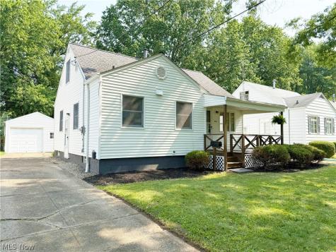 522 Eastern Heights Boulevard Elyria OH 44035