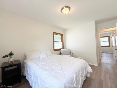 522 Eastern Heights Boulevard Elyria OH 44035