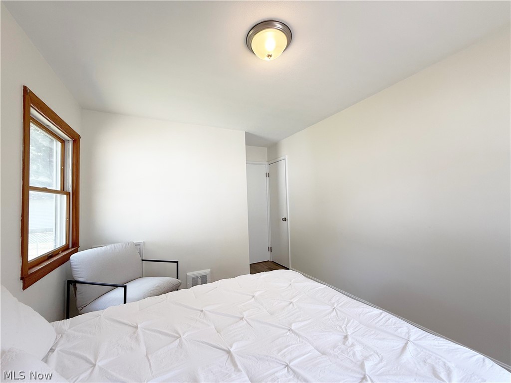 522 Eastern Heights Boulevard Elyria OH 44035