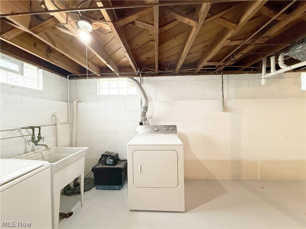 522 Eastern Heights Boulevard Elyria OH 44035