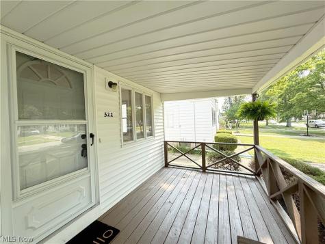 522 Eastern Heights Boulevard Elyria OH 44035