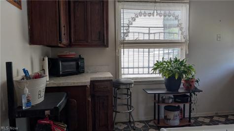 14909 Lotus Drive Cleveland OH 44128