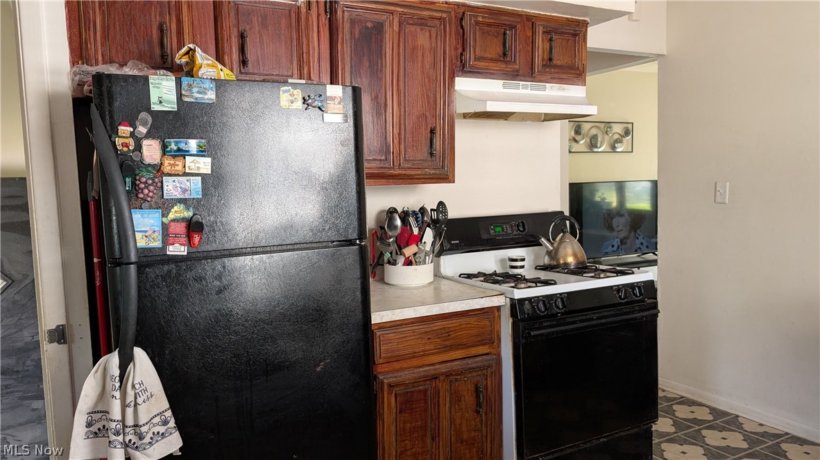 14909 Lotus Drive Cleveland OH 44128
