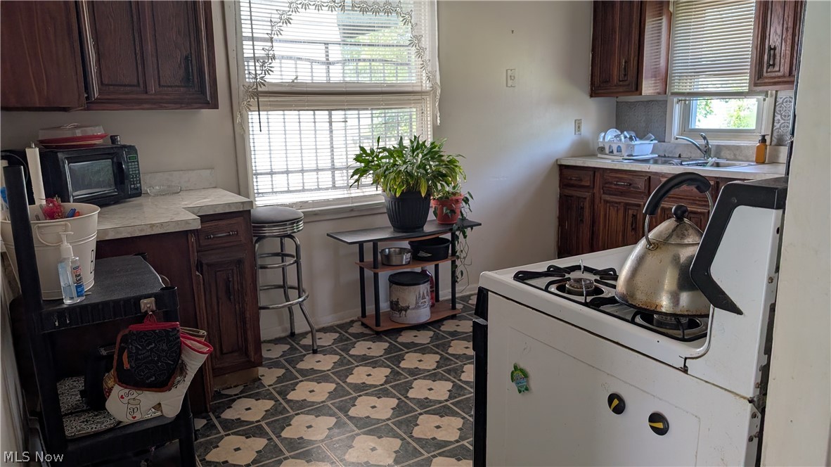 14909 Lotus Drive Cleveland OH 44128