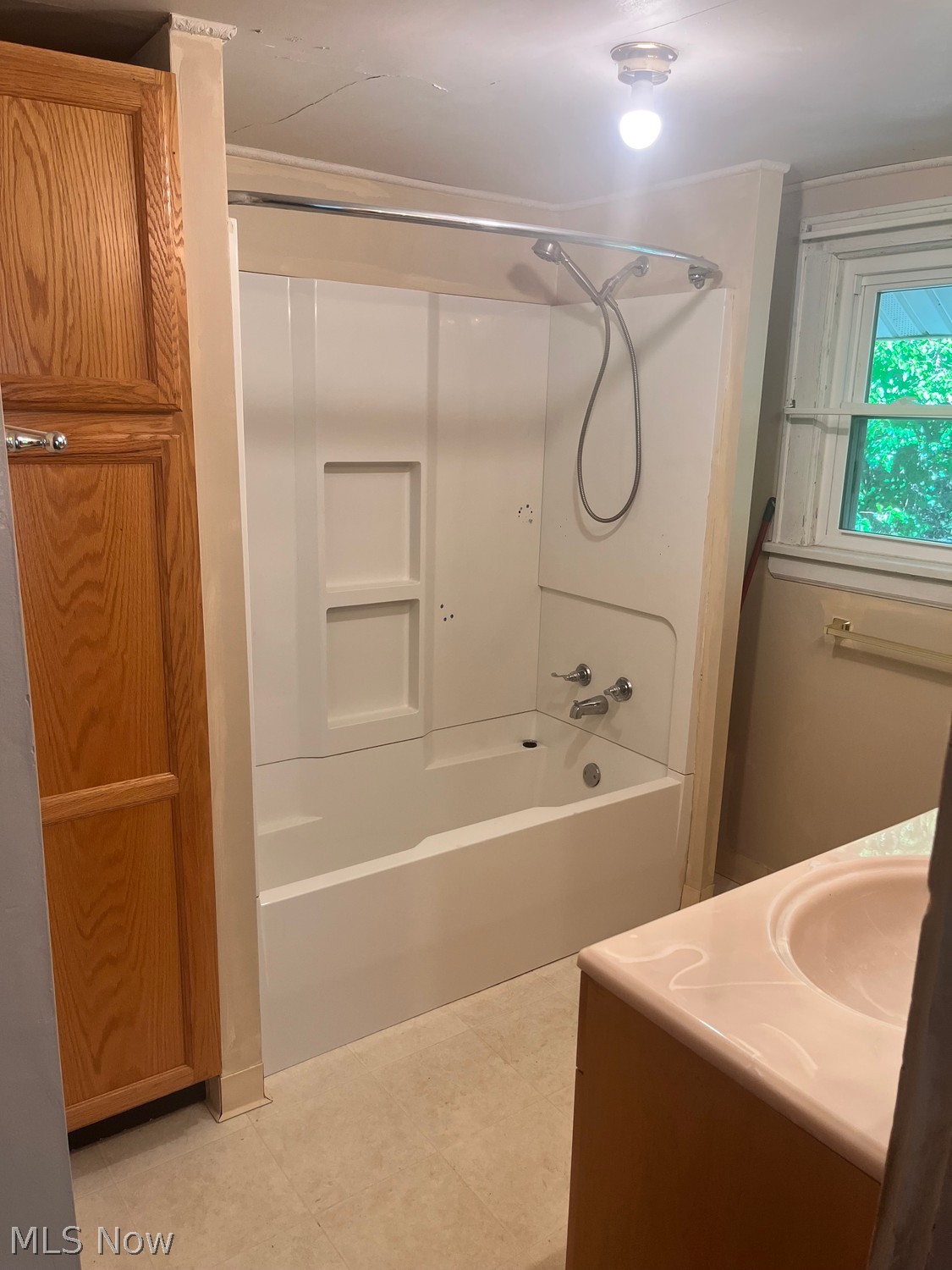 633 Elbon Avenue Akron OH 44306