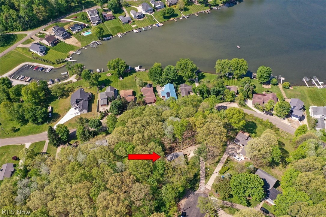 195 Oneida Trail Malvern OH 44644