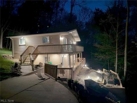 195 Oneida Trail Malvern OH 44644
