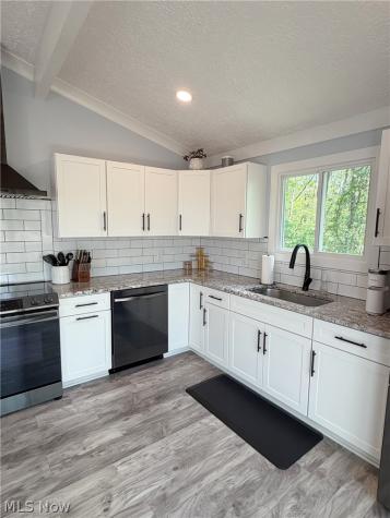 195 Oneida Trail Malvern OH 44644
