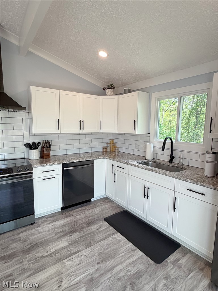 195 Oneida Trail Malvern OH 44644