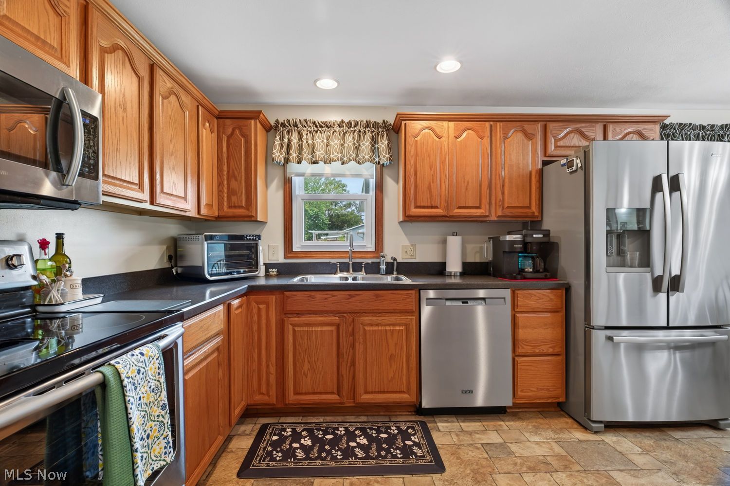6570 Allandale Drive Amherst OH 44001