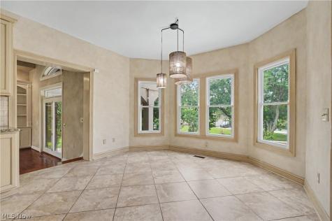 5671 Brownstone Circle NW Canton OH 44718