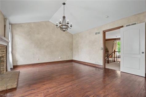 5671 Brownstone Circle NW Canton OH 44718