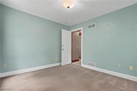 5671 Brownstone Circle NW Canton OH 44718