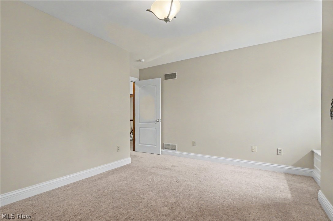 5671 Brownstone Circle NW Canton OH 44718