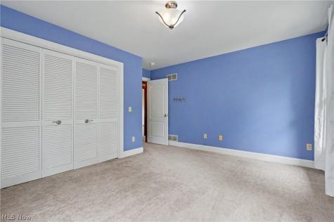 5671 Brownstone Circle NW Canton OH 44718