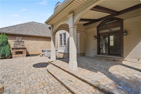 5671 Brownstone Circle NW Canton OH 44718