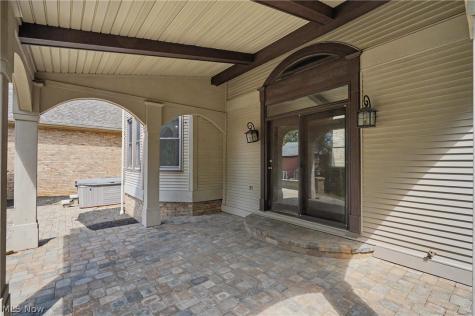 5671 Brownstone Circle NW Canton OH 44718