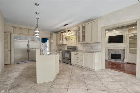 5671 Brownstone Circle NW Canton OH 44718