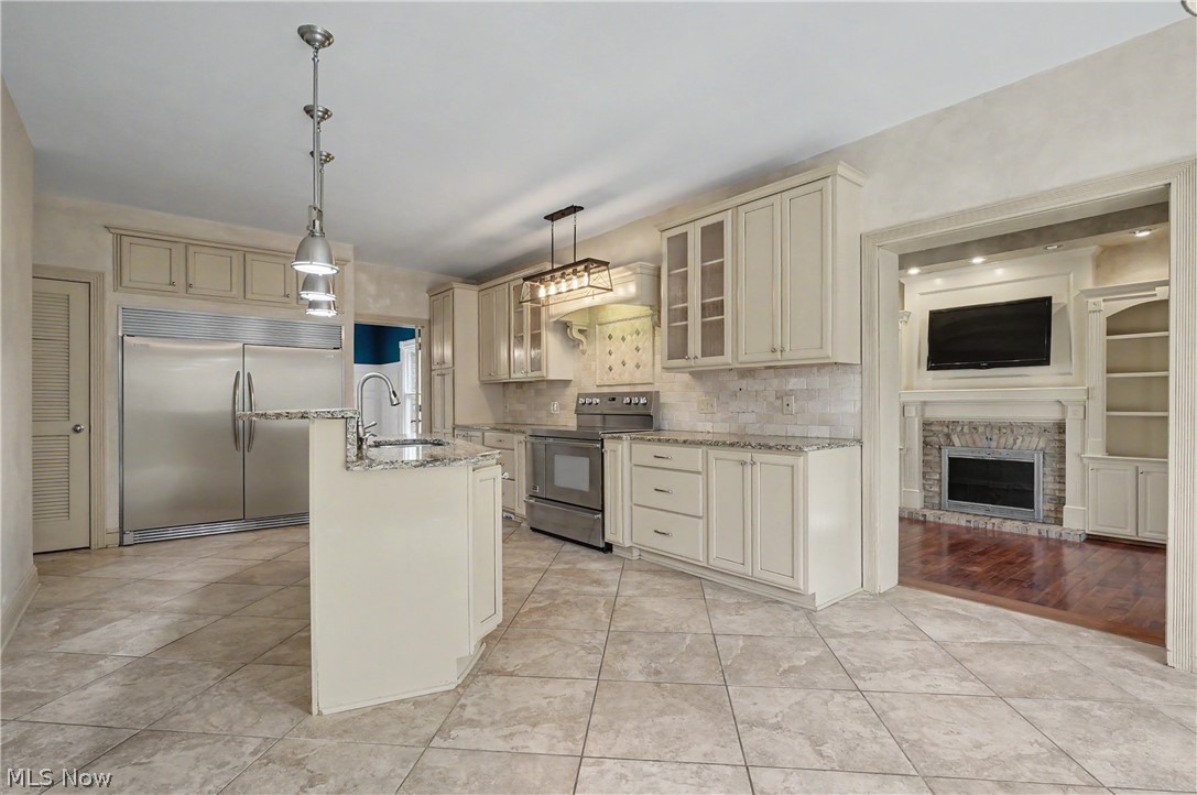 5671 Brownstone Circle NW Canton OH 44718