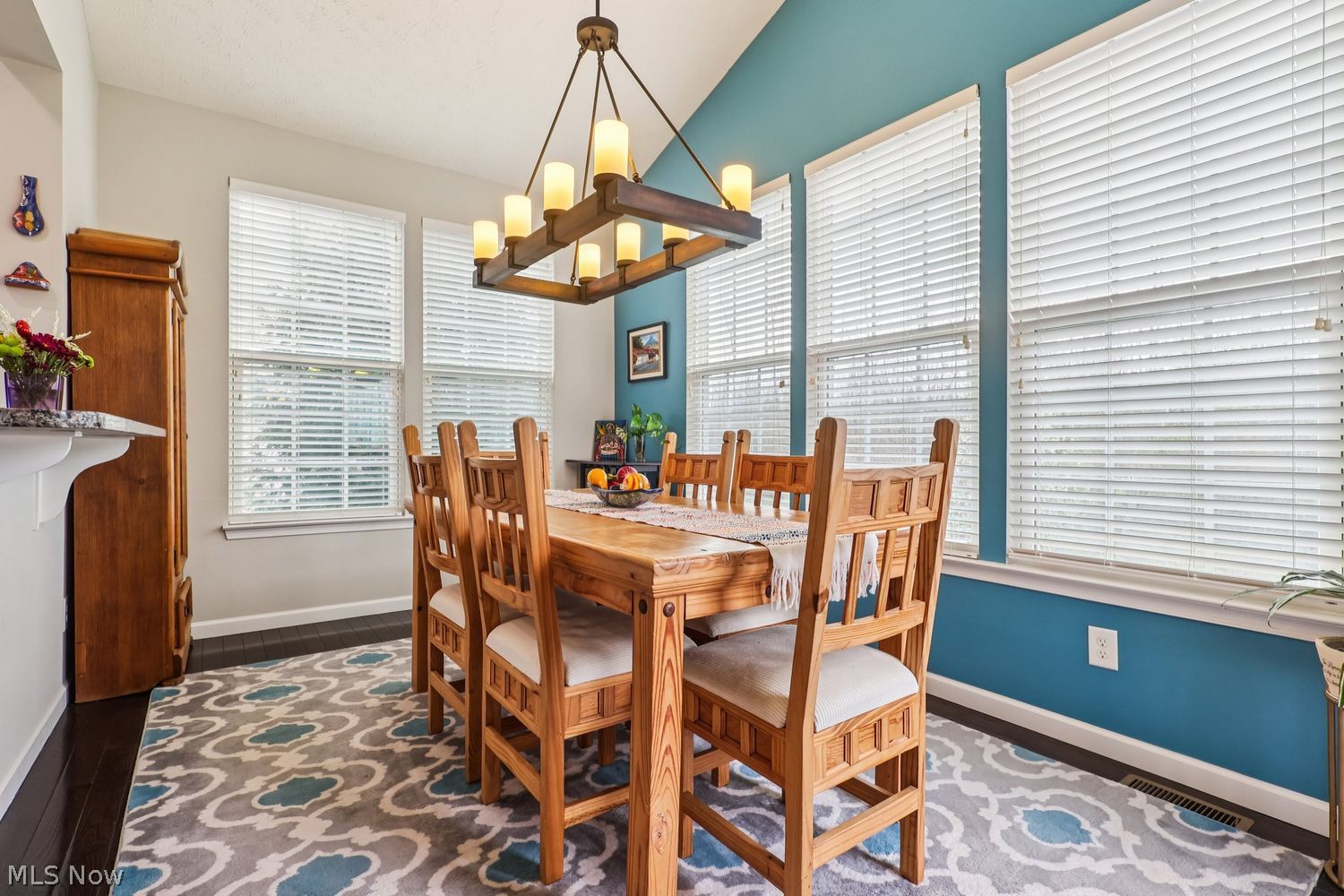 817 Hilliary Lane Aurora OH 44202