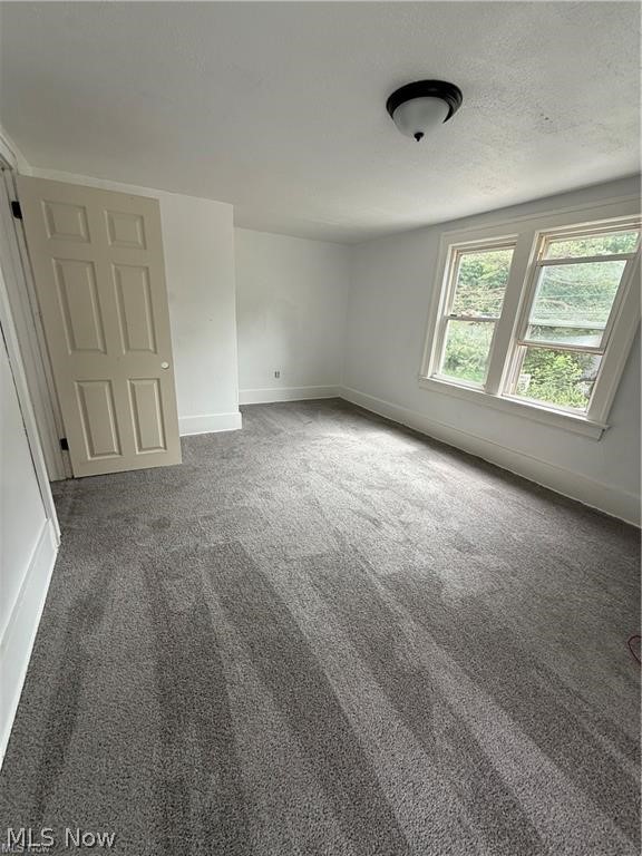 802 Clay Drive Akron OH 44311