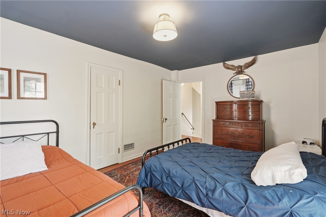 3854 Meadowbrook Boulevard University Heights OH 44118