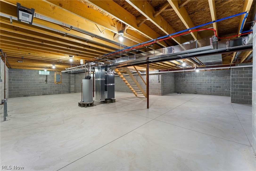 406 S Raccoon Road Austintown OH 44515