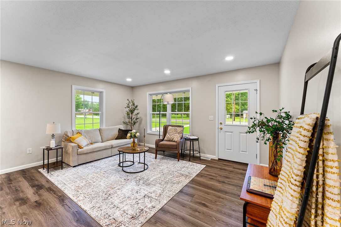 406 S Raccoon Road Austintown OH 44515