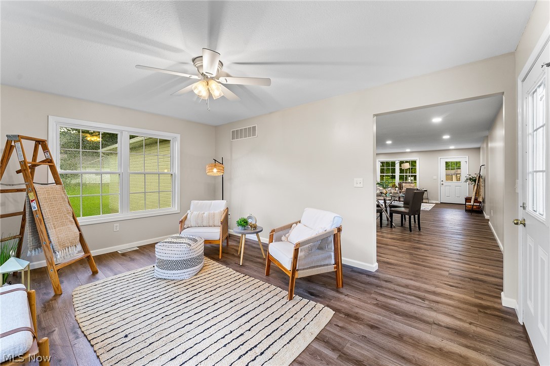 406 S Raccoon Road Austintown OH 44515