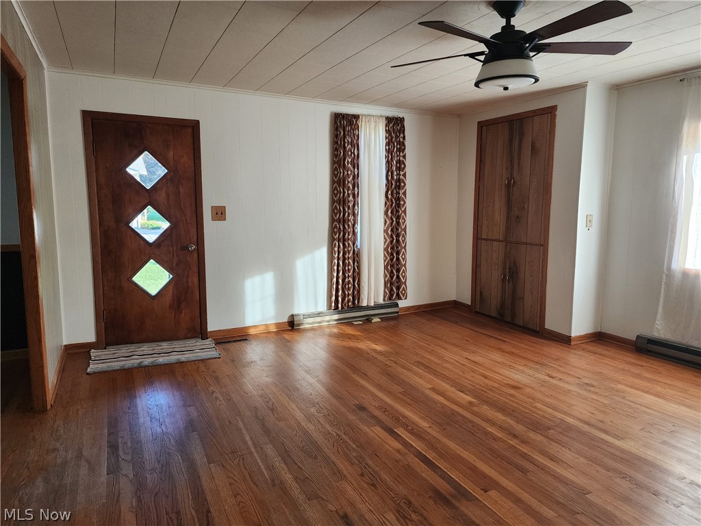 221 Washington Street Coshocton OH 43812
