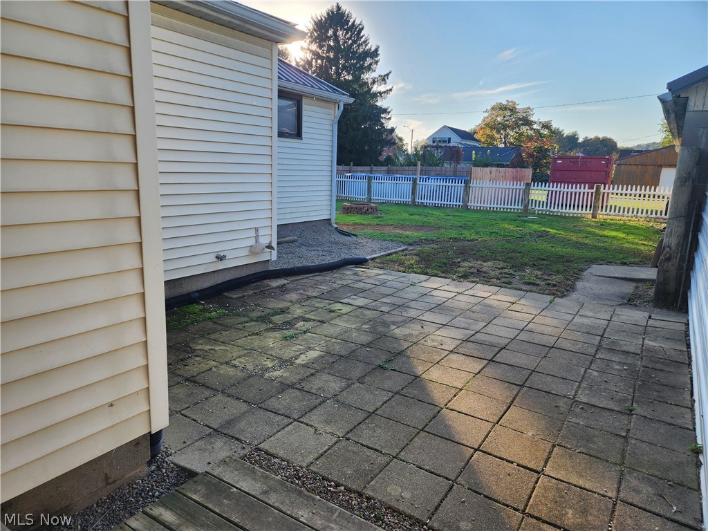 221 Washington Street Coshocton OH 43812