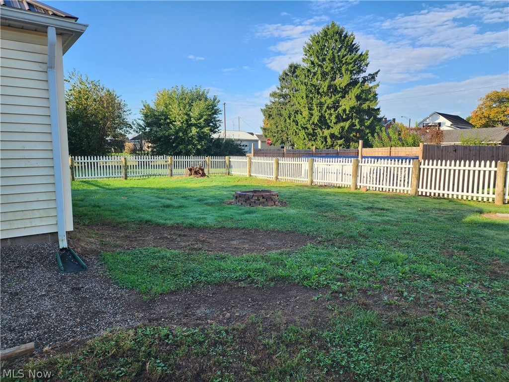 221 Washington Street Coshocton OH 43812
