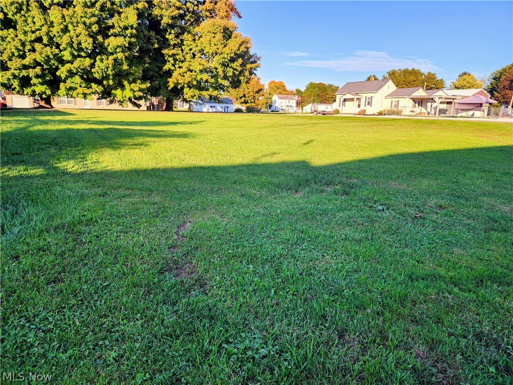221 Washington Street Coshocton OH 43812